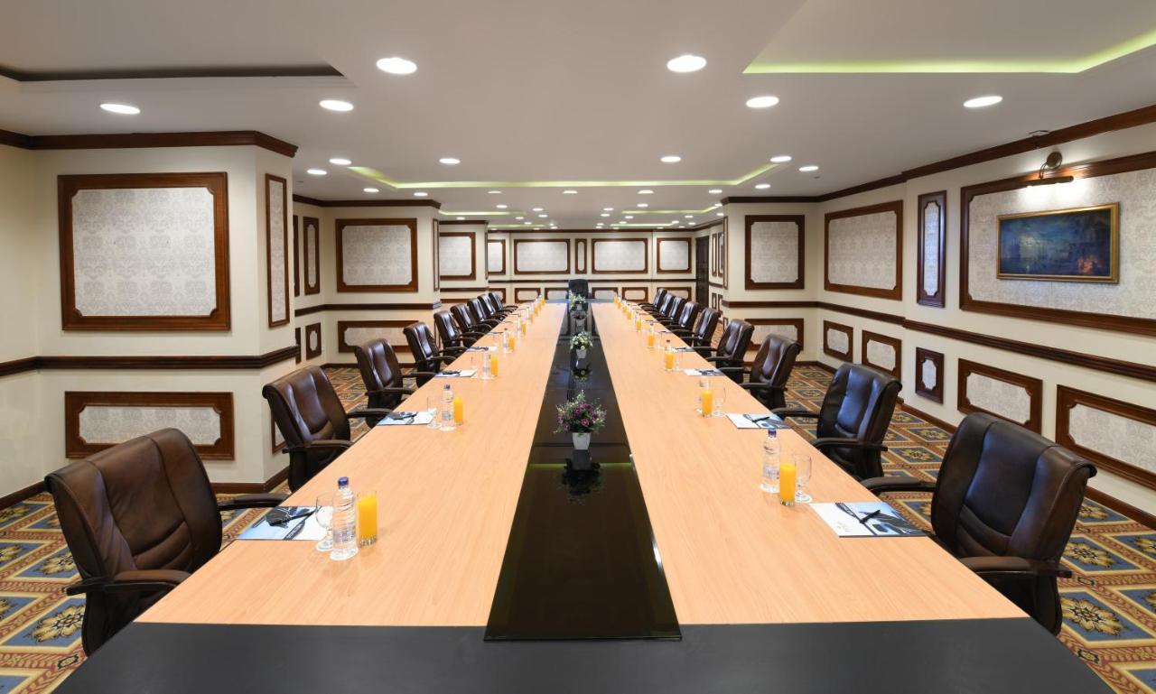 Tolip El Forsan Hotel Ismailia Eksteriør bilde Boardroom
