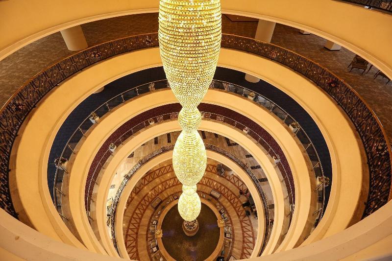 Tolip El Forsan Hotel Ismailia Eksteriør bilde The spiral staircase