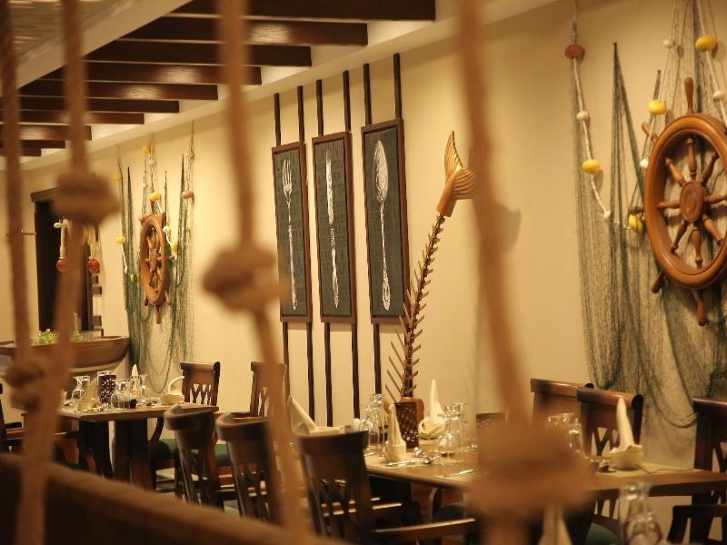 Tolip El Forsan Hotel Ismailia Eksteriør bilde Interior of the restaurant